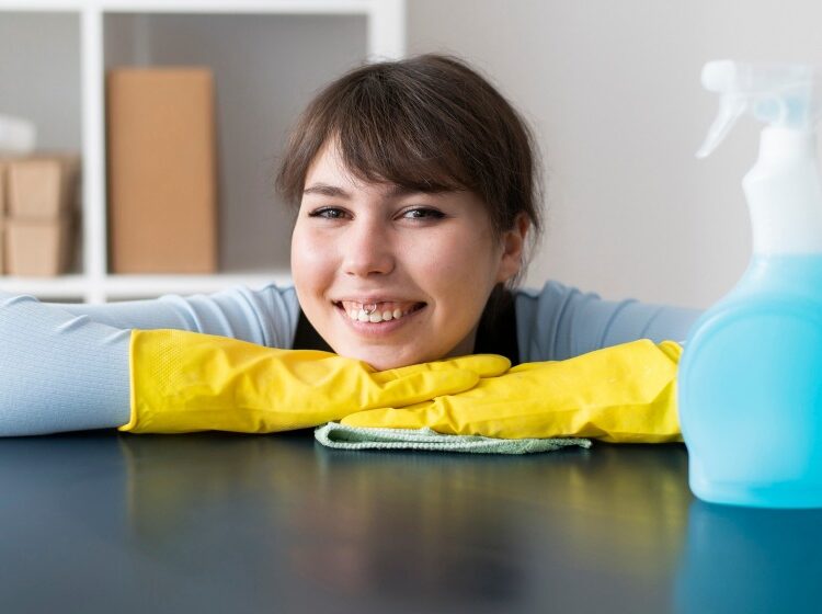 Reinigungsservice Köln mit Putzprofis Reinigungsdienst für Gewerbe und Privat